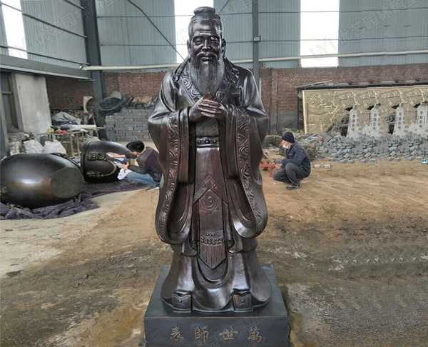 玻璃鋼雕塑制作出仿銅效果的步驟是什么呢？