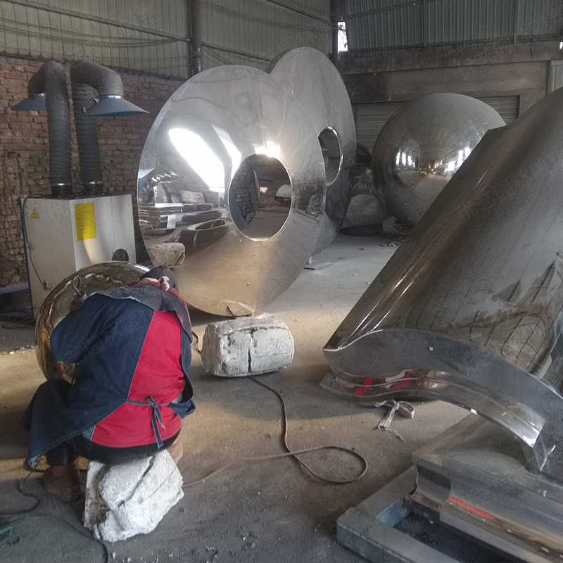 不銹鋼雕塑廠家，景觀雕塑定制